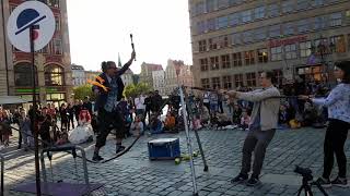 BuskerBus 2020: Andy Snatch "Imbalance" (slack rope)
