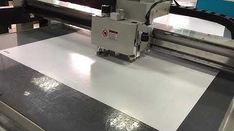 AOKE DCZ70 CNC flatbed cutter digital cardboard custom box packaging folding carton box cutter