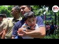 Jokowi : Bahagia Itu Saat Berlari Bersama Paspampres Kawal Sang Cucu (Jan Ethes)