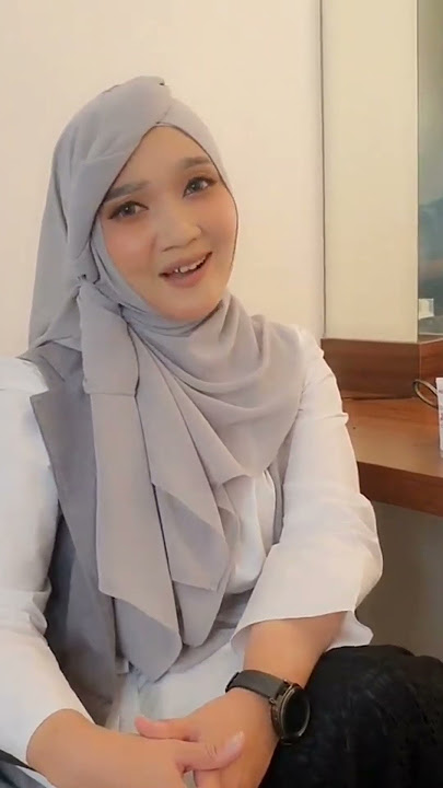 Adem Banget Denger Suara Ka Sulis Sholawatan