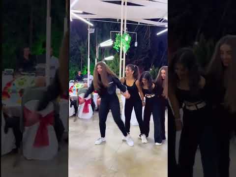 في اقرى من هيك بنات دبكة  ارقص اكسبلور 