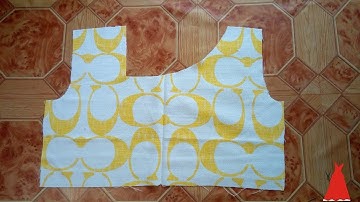 HOE JE EEN ASYMMETRISCHE HALSLIJN KNIPT: EENVOUDIGE METHODE | STITCHADRESS |