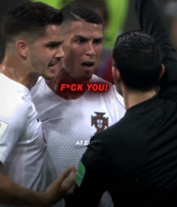 The moment when Ronaldo got angry at the referee 🤬🔥