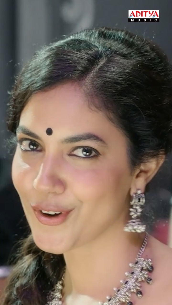 #DiguDiguDiguNaaga Song #VaruduKaavalenu Movie #shorts