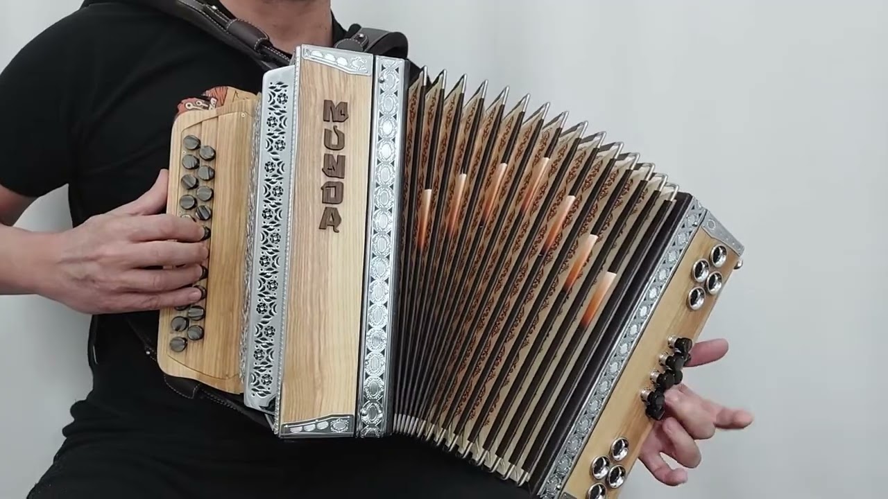 Nemelem, nemelem - heligónka Munda, CF