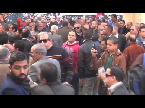 سيلفي استيك والموبيلات تشوه الوداع الأخير ل الثعلب