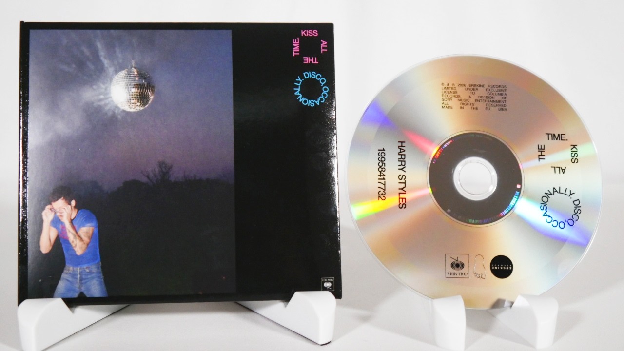 Harry Styles - Kiss All The Time. Disco, Occasionally. CD Unboxing