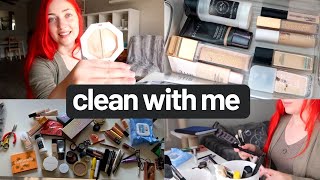 Spring Cleaning & Organizing My Makeup ✨✨✨