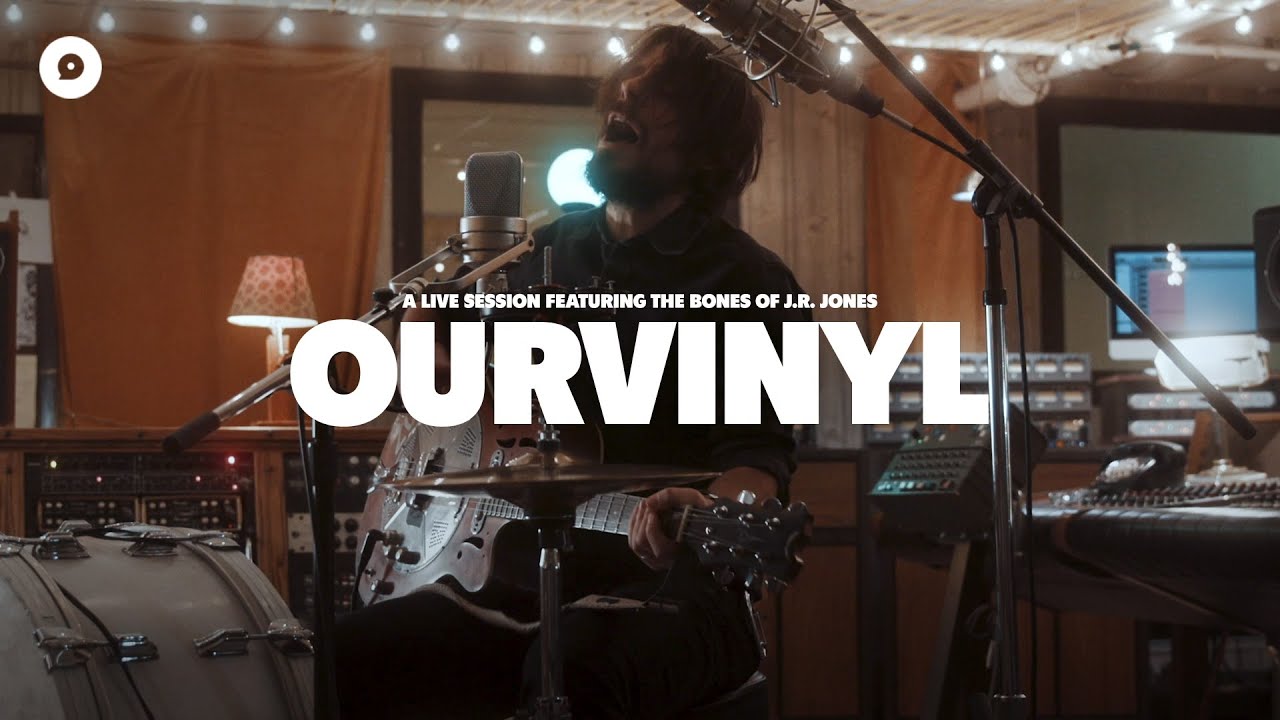 Guarda The Bones of J.R. Jones - The Drop | OurVinyl Sessions su YouTube Guarda The Bones of J.R. Jones - The Drop | OurVinyl Sessions su YouTube