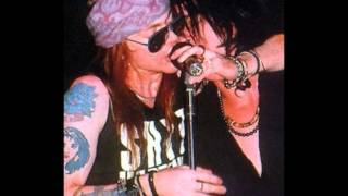 Guns N' Roses - 14 Years (With Lyrics) chords