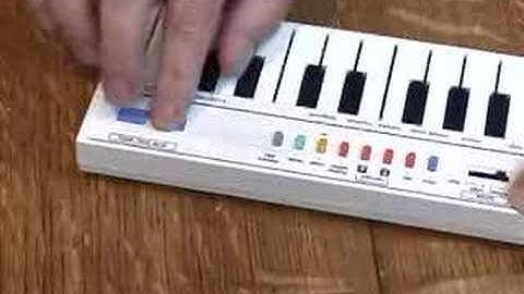 Casio PT-1 - How to use the two One Key Play buttons