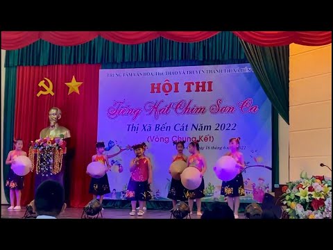Video Tiết mục VN của Liên đội TH Trần Quốc Tuấn đại diện... - YouTube