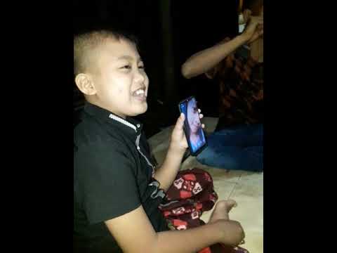 JOHAN scares JAY with a pocong