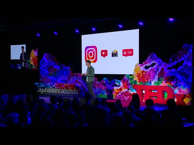 Pertarungan untuk Waktu Anda: Mengungkap Biaya Media Sosial | Dino Ambrosi | TEDxLagunaBlancaSchool class=