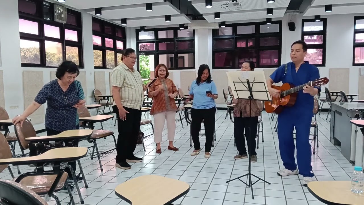 Sungai Sukacita ( Gitar & Marakas ) #guitar #gitar  #marakas  #shaker  #PDUBAYA #akustik #acoustic 