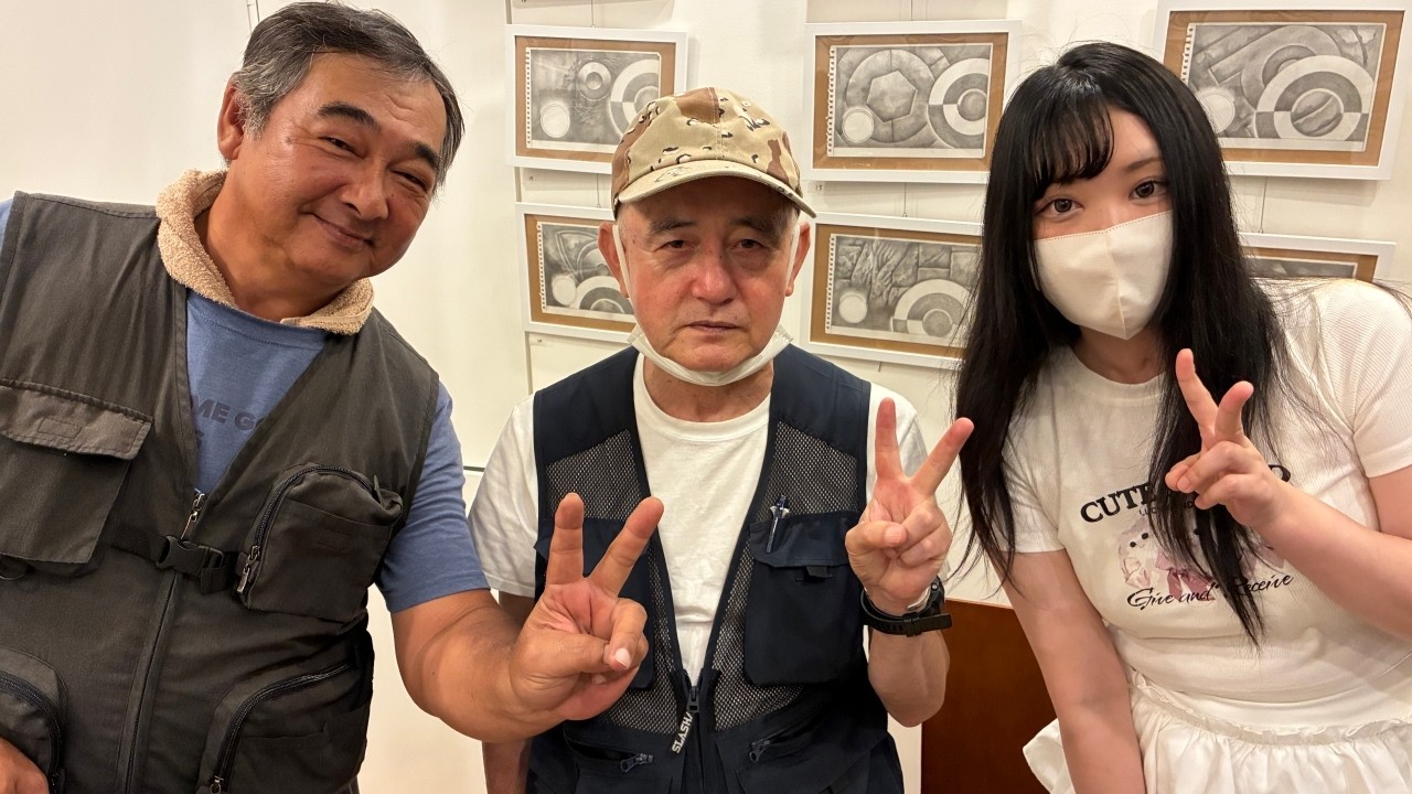 絵描きのホームレス【エノビさんの個展】前日の会場より生配信