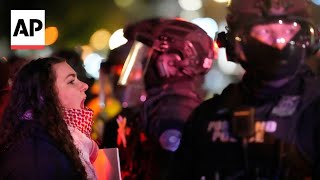 Portland mayor calls on ICE to 'halt' operations until full investigation