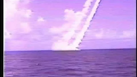 Declassified Trident Nuclear Film - V2466 - DayDayNews