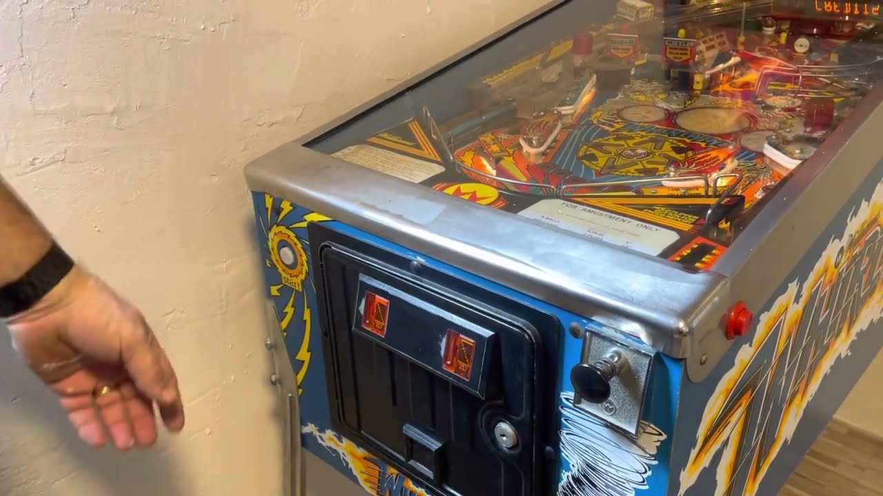 How to use the Whirlwind Pinball Machine