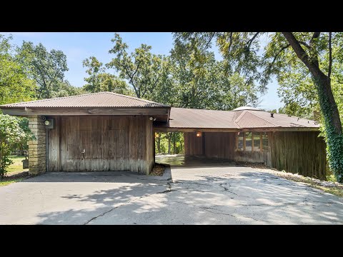 1017 S Cedar Hills Dr, Olathe, KS home video tour
