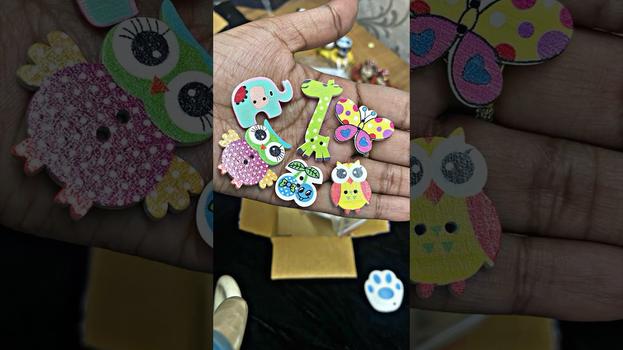 Cartoon animal print button 