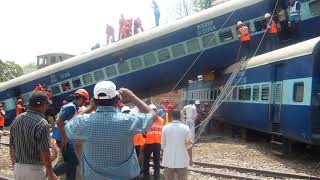 Mock exercise to abstract Victims from derailed coaches to rescue and relief by rope rescue practice