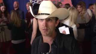 2014 CMT Music Awards Backstage with Justin Moore