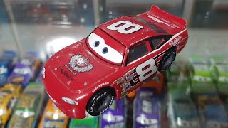 Mattel Disney/Pixar Cars 3 Dale Earnhardt, Jr. (Piston Cup Racer) Dinoco 400 NASCAR Driver 2007