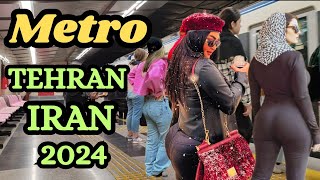 DailyLife in The Last Days of the Year in Metro TehRAn|Tehran subway
