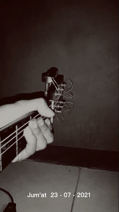 Rhoma irama - Menunggu Cover gitar story'wa bikin baper 😭 by Wanda castello