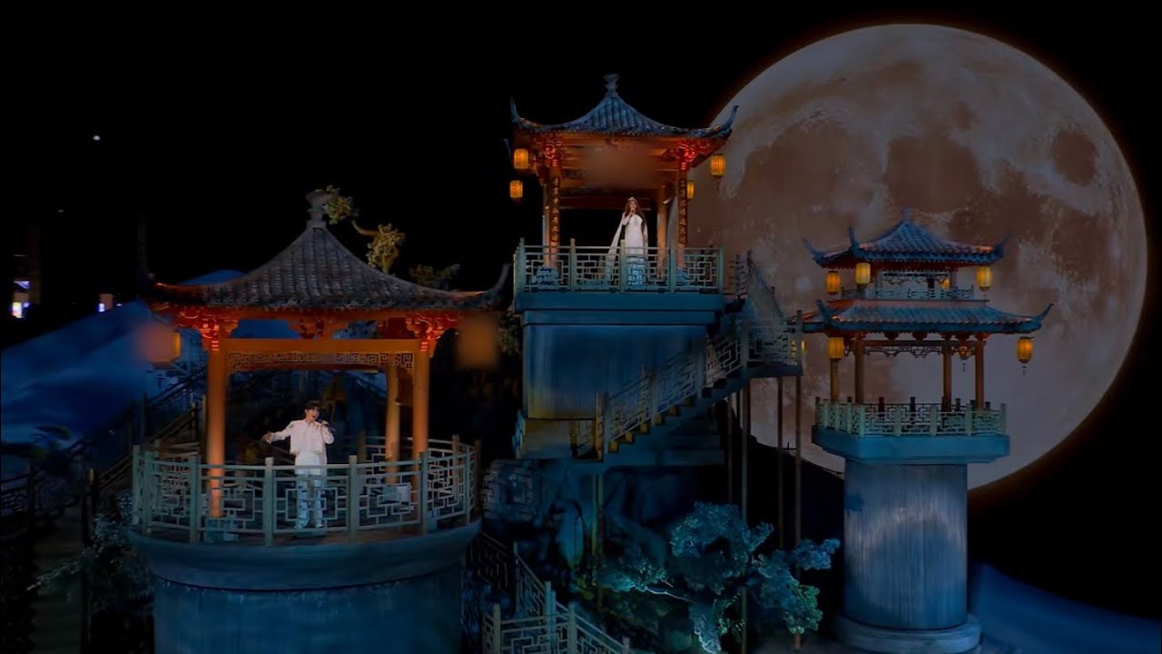 Sarah Brightman and Zhou Shen Perform ‘The Music of the Night’ at the 2026 Mid-Autumn Festival Gala