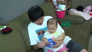2012-0828 小寶吃零食