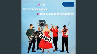 Video thumbnail of "Das Batavia Duo - Einen Ring mit zwei blutroten Steinen"