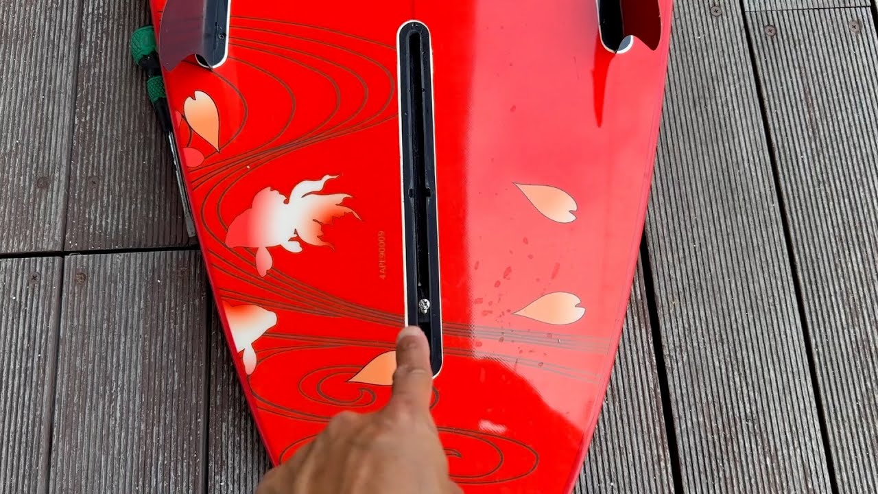 Surfing] How to Attach a Surfboard Center Fin - YouTube
