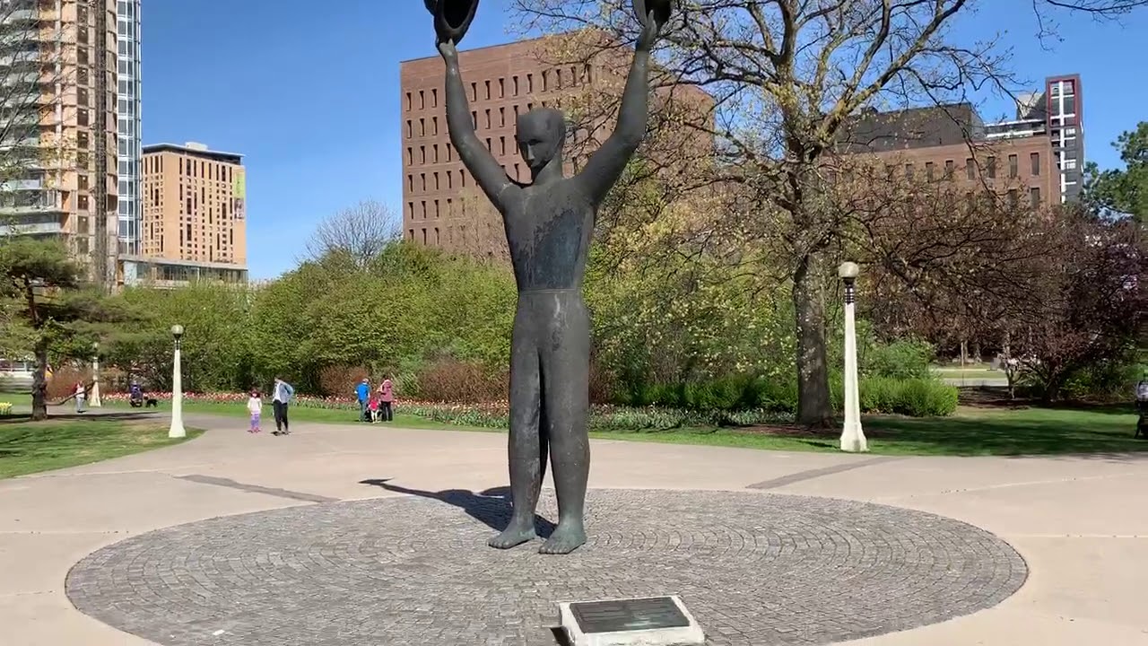 Dows Lake / Rideau Canal / Commissioners Park Ottawa / Queen Elizabeth Driveway / Prince of Wales