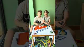 Fidget reviews by Arlo and little sis Persie 😍