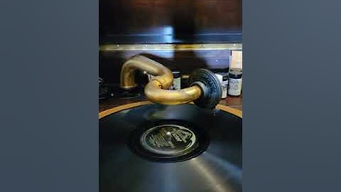 Honeysuckle Rose - Jam Session at Victor  Victor Records #2559 1937