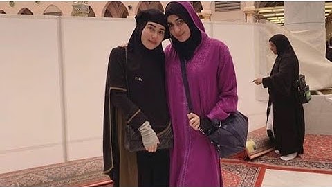 Perjalanan umroh ayu ting ting