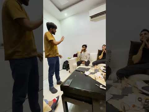 Signal Pe Car Ki Safai *VLOG* #shorts #vlog - Signal Pe Car Ki Safai *VLOG* #shorts #vlog