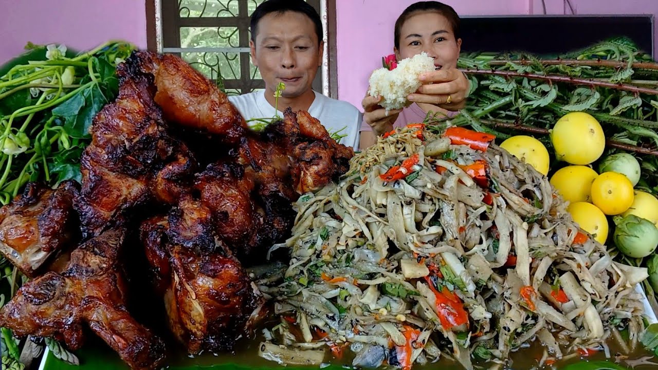 ซุบหน่อไม้ใส่ใบขิงงาคั่วหมูย่างหอมๆแกล้มผักบ้านๆแซ่บบรรยากาศฝนตกรินจ้า|1 ตุลาคม  2025