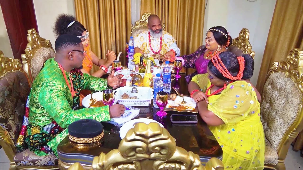 Nobody In D Palace Knew D Poor Boy D Queen Rejected Is D Crown Prince Heir To D Throne Nigerian Movi