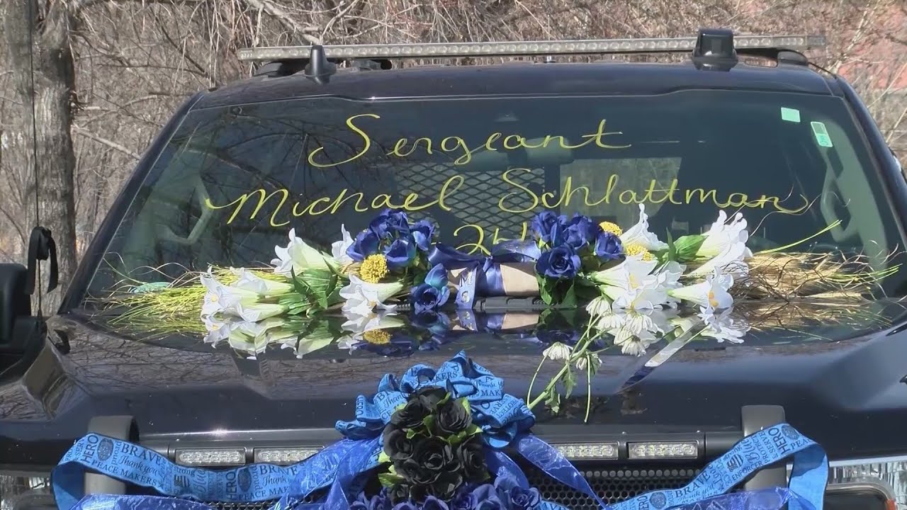 Bernalillo County Sheriff's Office and volunteer groups set up memorial for fallen sergeant