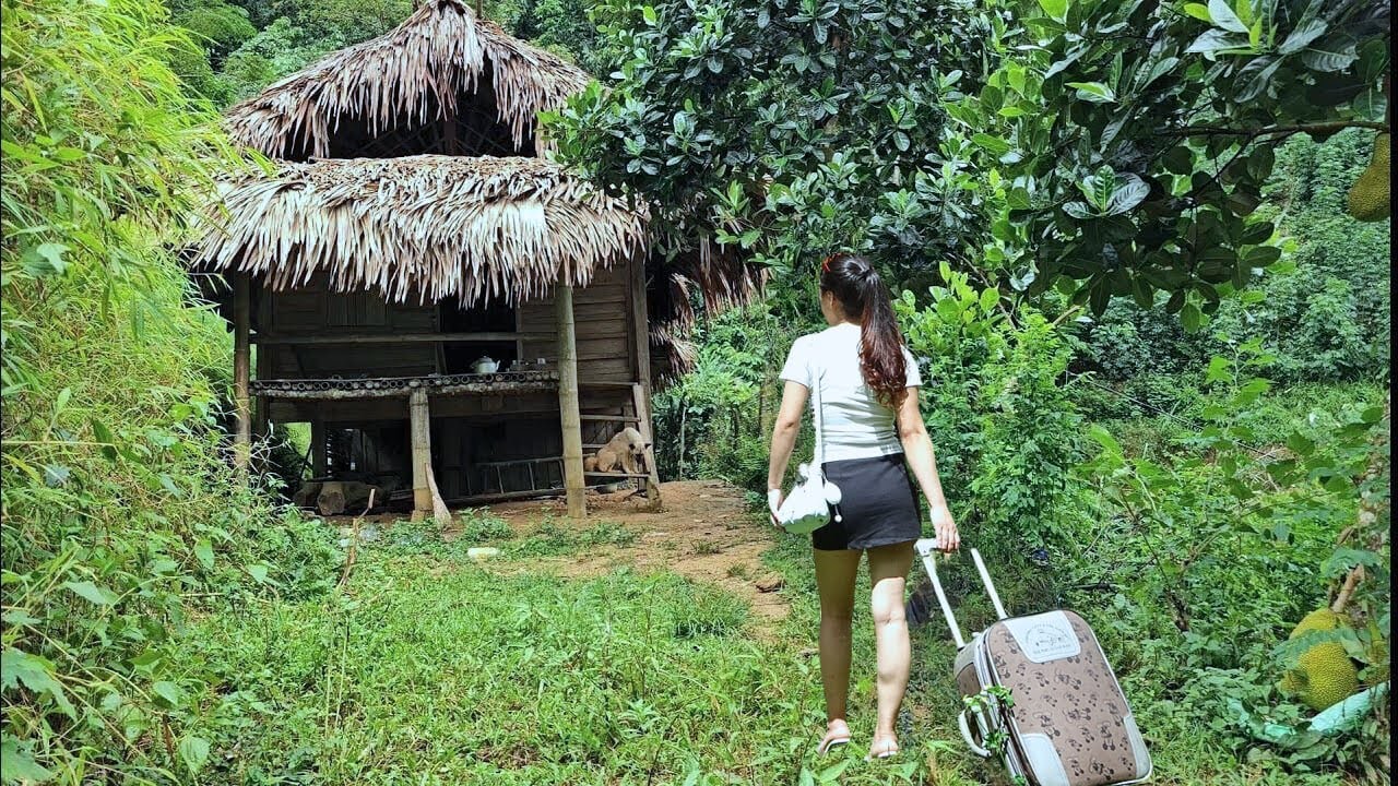 After 5 years working abroad: Female CEO returns home and was shocked by the cruel truth.