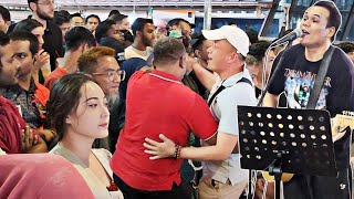 Download Lagu Bob dan Penonton tergelak Bila penari Dari China dan Bangla masuk Menari\ MP3 Download Lagu Bob dan Penonton tergelak Bila penari Dari China dan Bangla masuk Menari\ MP3