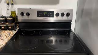 Frigidaire FCRE3052AS 30 Freestanding Electric Range with 5 3 cu  ft  Capacity Quick Boil Store More