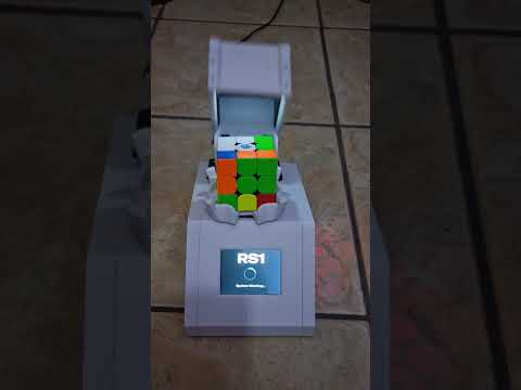 Autonomous Solving: RS1 Rubik's Cube Robot (ROS2 Powered)