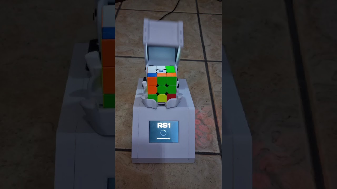 Autonomous Solving: RS1 Rubik's Cube Robot (ROS2 Powered)