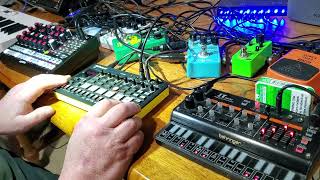 Behringer Grind + Roland P6 FREQUENCIES Dawless Hardware Jam