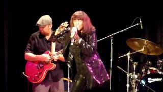 Gwen McCrae - 90% of me is you - LIve in London 2011