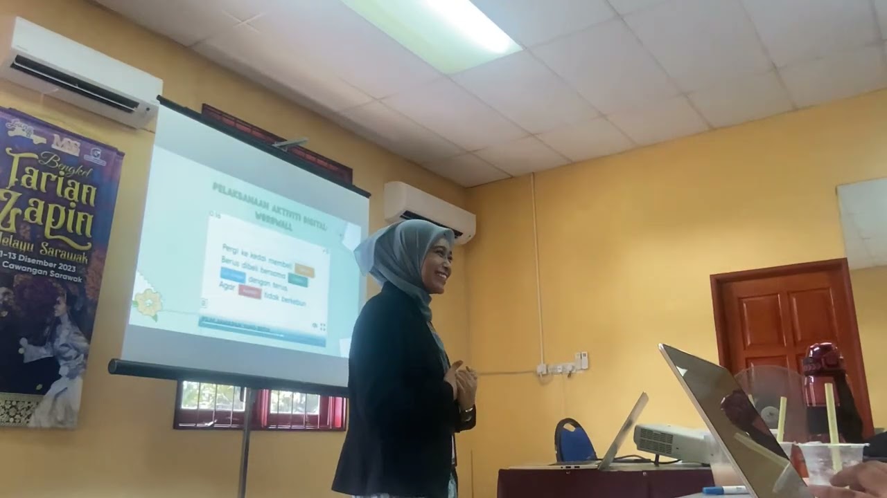 PEMBENTANGAN TUGASAN 2 PENGAJIAN KURIKULUM DALAM PENDIDIKAN BAHASA MELAYU